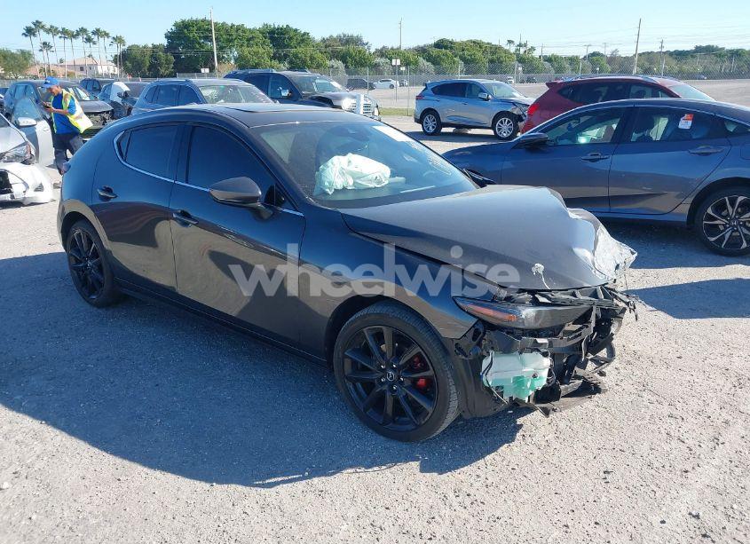 2021 Mazda Mazda3 PREMIUM (VIN JM1BPAML2M1340149) main photo