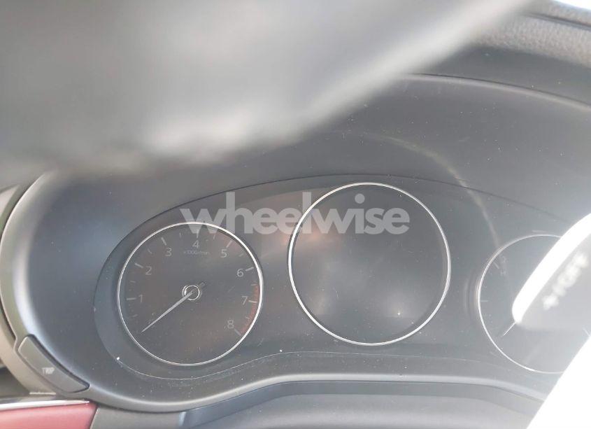 Photo 7 of 2021 Mazda Mazda3 PREMIUM (VIN JM1BPAML2M1340149)