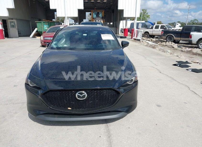 Photo 12 of 2021 Mazda Mazda3 PREMIUM (VIN JM1BPAML5M1347080)