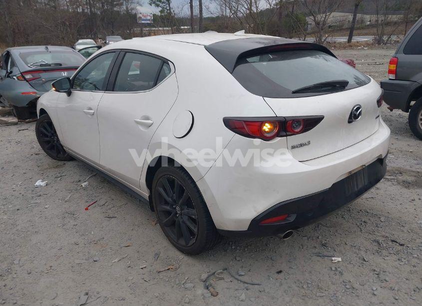 Photo 3 of 2021 Mazda Mazda3 PREMIUM (VIN JM1BPAML6M1304741)
