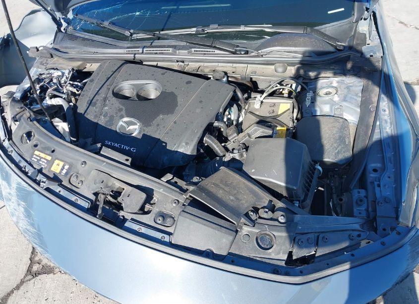 Photo 10 of 2021 Mazda Mazda3 PREMIUM (VIN JM1BPAML6M1403172)