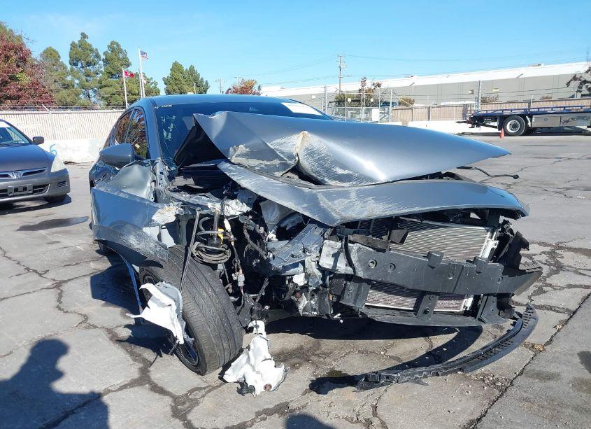 Photo 6 of 2021 Mazda Mazda3 PREMIUM (VIN JM1BPAML6M1403172)