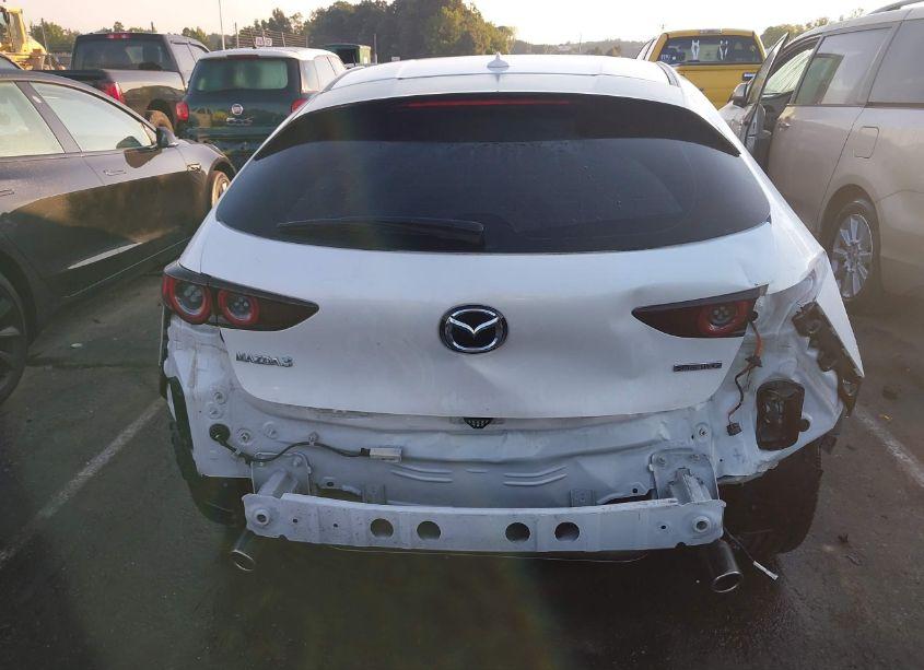 Photo 16 of 2021 Mazda Mazda3 PREMIUM (VIN JM1BPAML7M1401463)