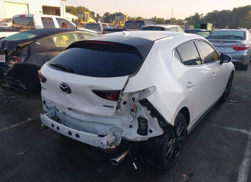 Photo 4 of 2021 Mazda Mazda3 PREMIUM (VIN JM1BPAML7M1401463)