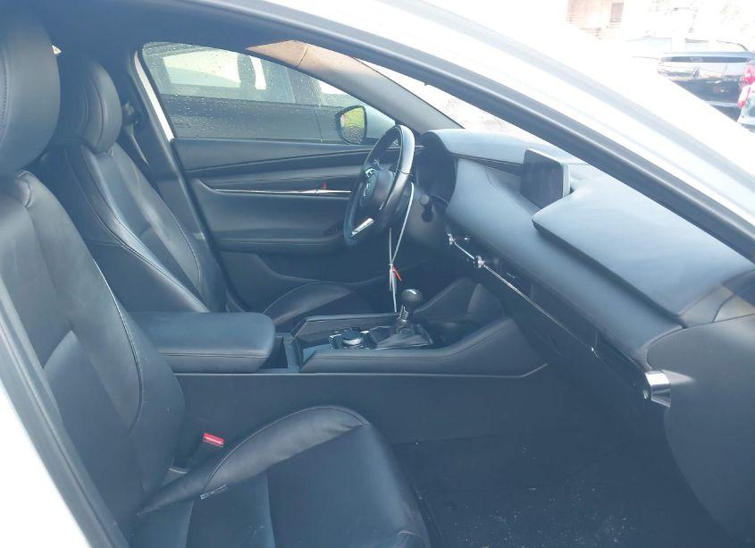 Photo 5 of 2021 Mazda Mazda3 PREMIUM (VIN JM1BPAML7M1401463)