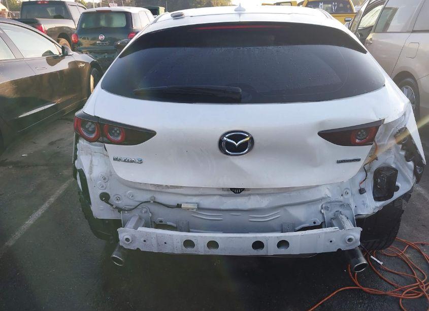 Photo 6 of 2021 Mazda Mazda3 PREMIUM (VIN JM1BPAML7M1401463)