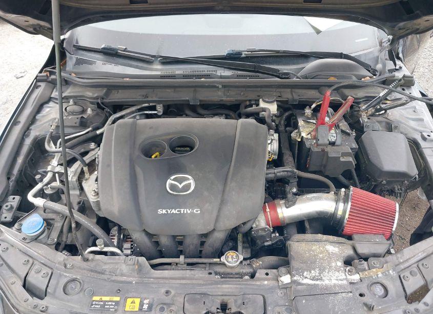 Photo 10 of 2019 Mazda Mazda3 PREFERRED PACKAGE (VIN JM1BPAMM7K1138316)