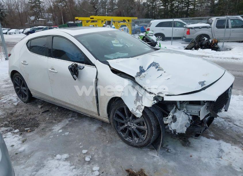 2019 Mazda Mazda3 PREMIUM PACKAGE (VIN JM1BPANM5K1134974) main photo