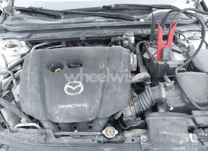 Photo 10 of 2019 Mazda Mazda3 PREMIUM PACKAGE (VIN JM1BPANM5K1134974)
