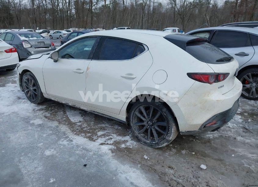 Photo 3 of 2019 Mazda Mazda3 PREMIUM PACKAGE (VIN JM1BPANM5K1134974)