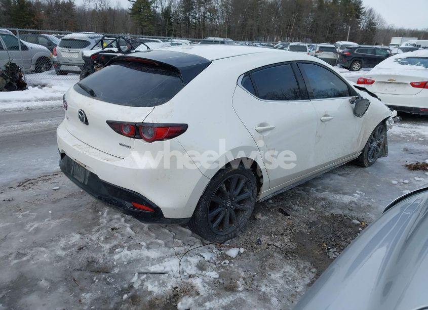 Photo 4 of 2019 Mazda Mazda3 PREMIUM PACKAGE (VIN JM1BPANM5K1134974)