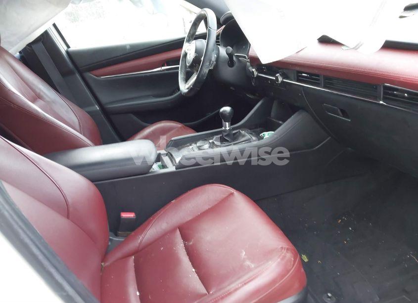 Photo 5 of 2019 Mazda Mazda3 PREMIUM PACKAGE (VIN JM1BPANM5K1134974)