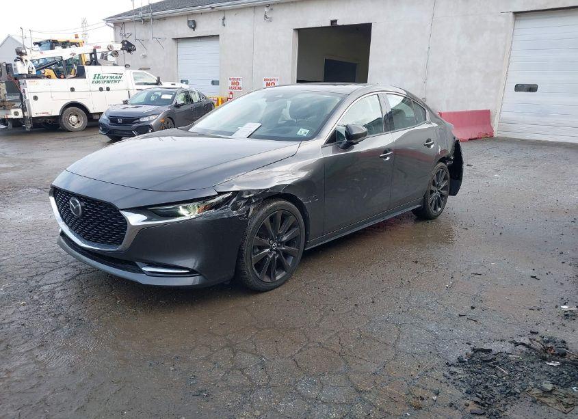 Photo 2 of 2021 Mazda Mazda3 2.5 TURBO (VIN JM1BPBAY1M1339970)