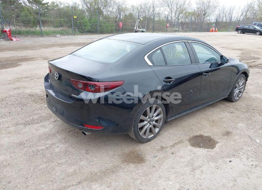 Photo 4 of 2021 Mazda Mazda3 PREFERRED (VIN JM1BPBCL4M1328334)