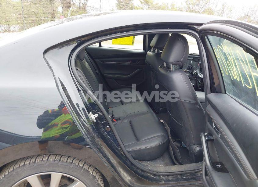 Photo 8 of 2021 Mazda Mazda3 PREFERRED (VIN JM1BPBCL4M1328334)