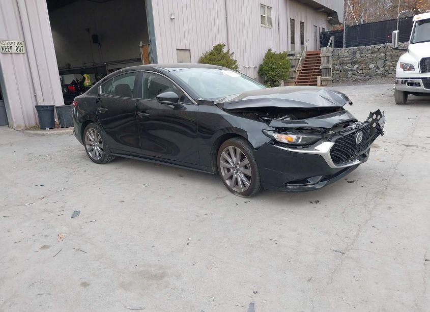 2021 Mazda Mazda3 PREFERRED (VIN JM1BPBCL9M1330208) main photo