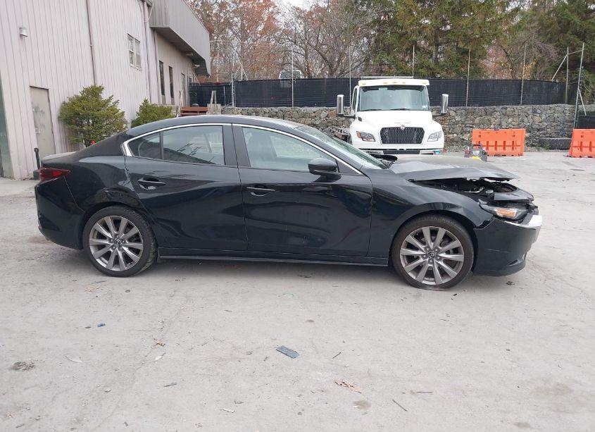 Photo 13 of 2021 Mazda Mazda3 PREFERRED (VIN JM1BPBCL9M1330208)
