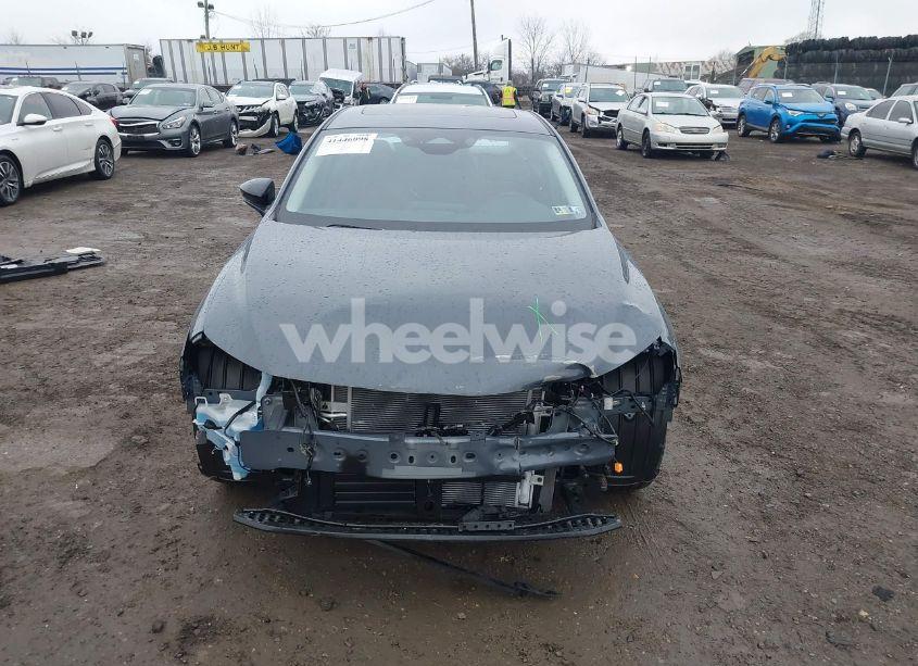 Photo 6 of 2025 Mazda Mazda3 2.5 S CARBON EDITION (VIN JM1BPBCM4S1760993)