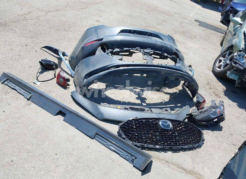 Photo 12 of 2025 Mazda Mazda3 2.5 S CARBON EDITION (VIN JM1BPBCM7S1768750)