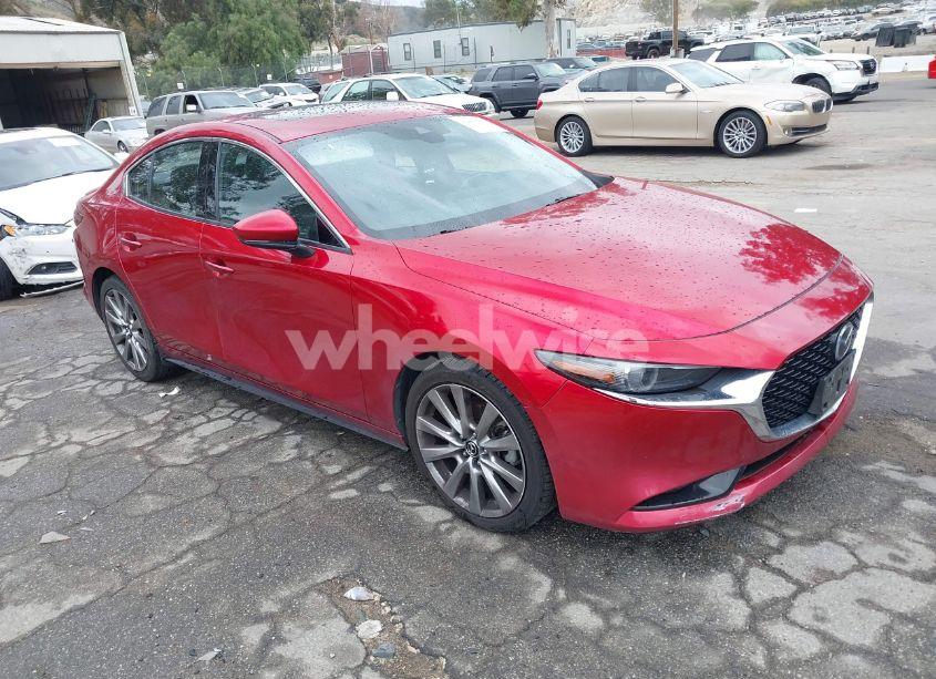 2021 Mazda Mazda3 PREMIUM (VIN JM1BPBDL6M1305765) main photo