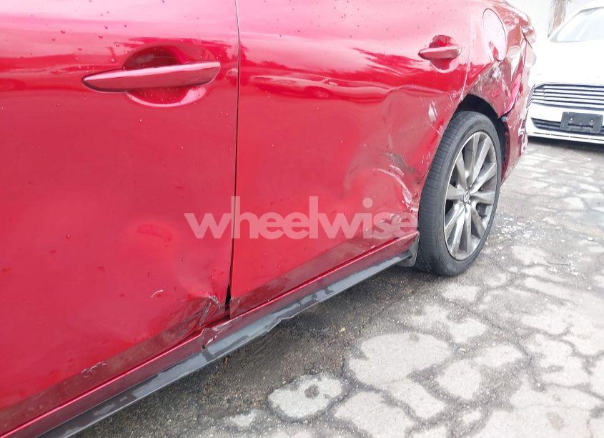 Photo 6 of 2021 Mazda Mazda3 PREMIUM (VIN JM1BPBDL6M1305765)