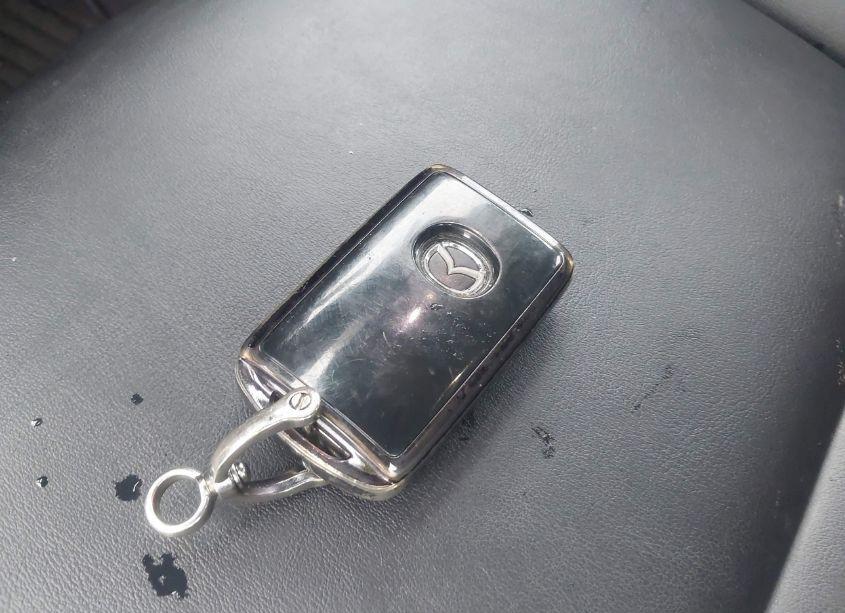 Photo 11 of 2019 Mazda Mazda3 PREFERRED PACKAGE (VIN JM1BPBDM5K1120936)