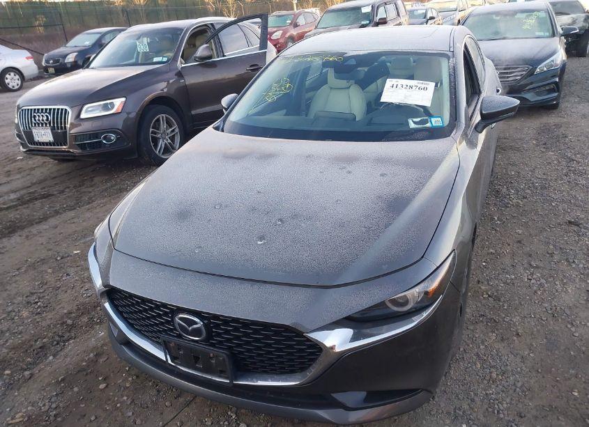 Photo 12 of 2019 Mazda Mazda3 PREMIUM PACKAGE (VIN JM1BPBEM4K1117847)