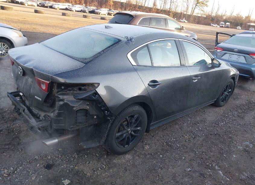 Photo 4 of 2019 Mazda Mazda3 PREMIUM PACKAGE (VIN JM1BPBEM4K1117847)