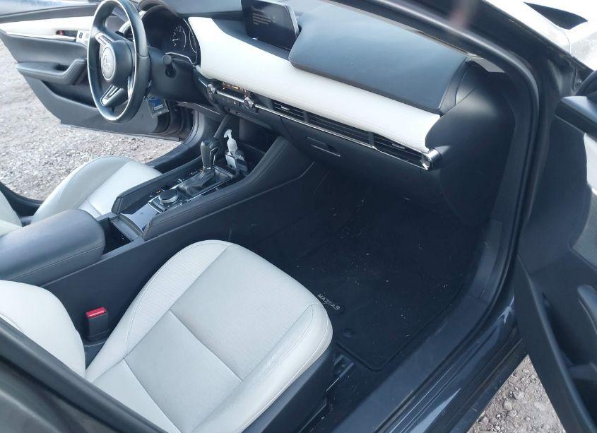 Photo 5 of 2019 Mazda Mazda3 PREMIUM PACKAGE (VIN JM1BPBEM4K1117847)