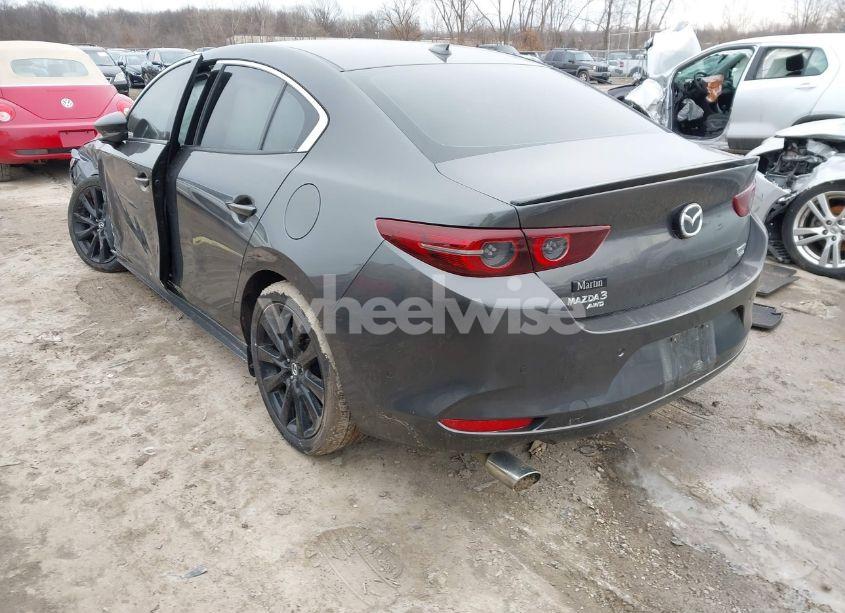 Photo 3 of 2021 Mazda Mazda3 2.5 TURBO PREMIUM PLUS (VIN JM1BPBEY2M1322573)