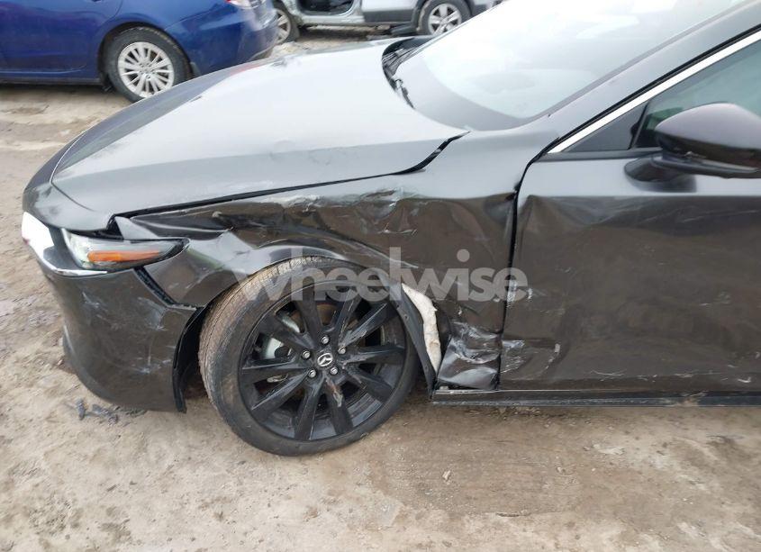 Photo 6 of 2021 Mazda Mazda3 2.5 TURBO PREMIUM PLUS (VIN JM1BPBEY2M1322573)