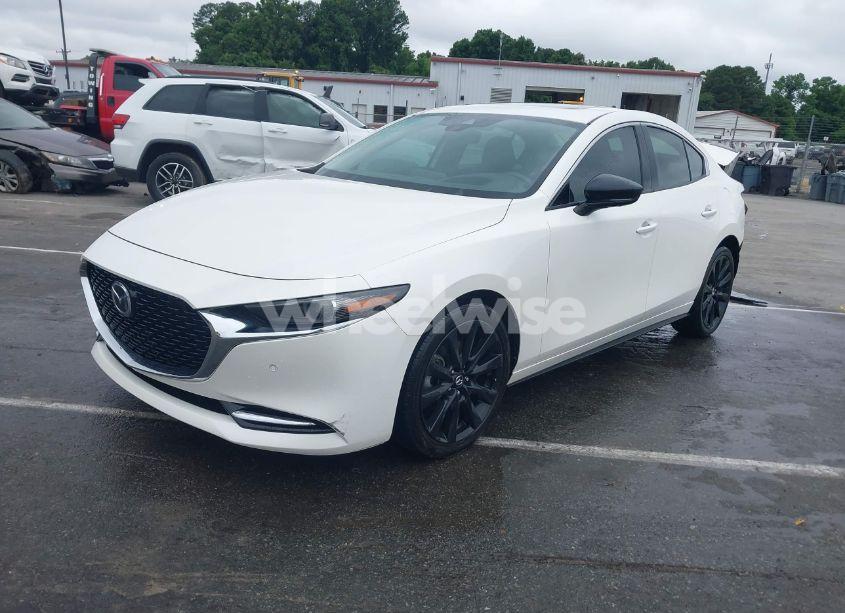 Photo 2 of 2021 Mazda Mazda3 2.5 TURBO PREMIUM PLUS (VIN JM1BPBEY3M1316457)