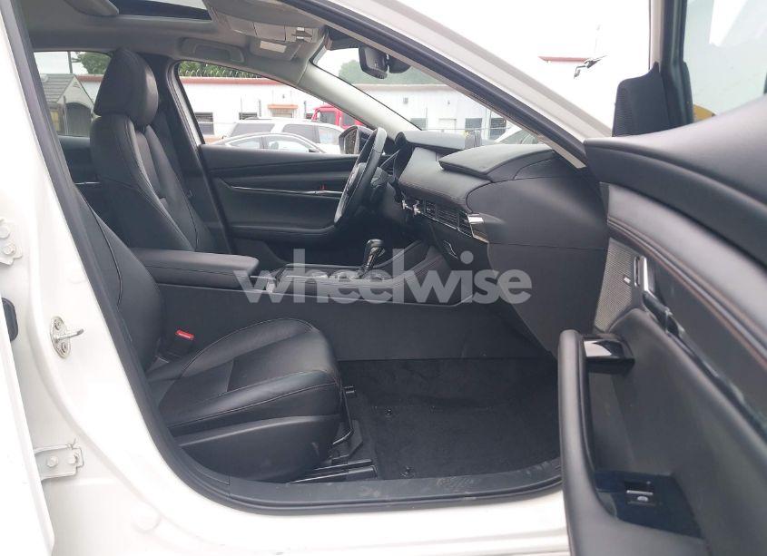 Photo 5 of 2021 Mazda Mazda3 2.5 TURBO PREMIUM PLUS (VIN JM1BPBEY3M1316457)