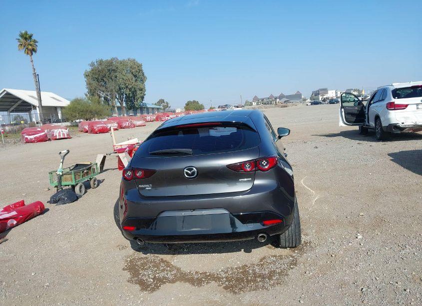 Photo 16 of 2019 Mazda Mazda3 (VIN JM1BPBJM9K1124296)