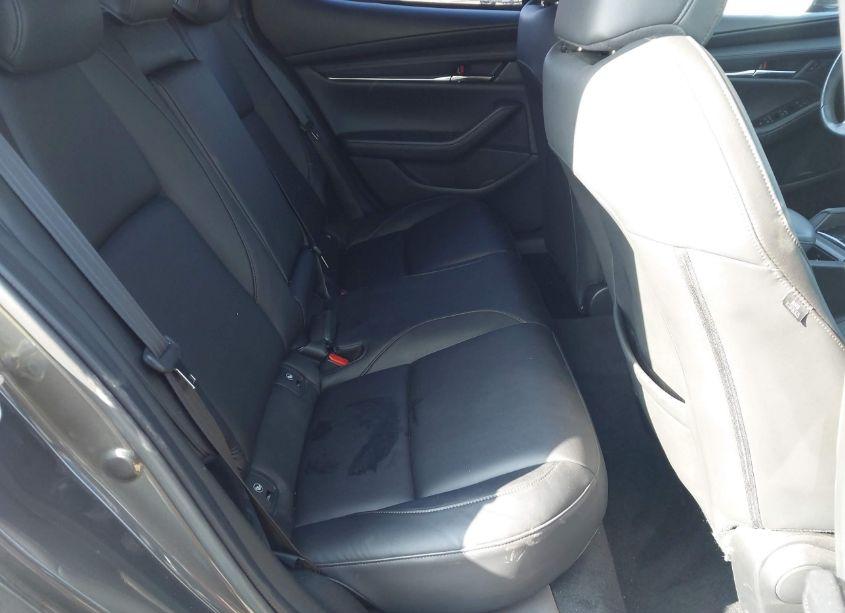 Photo 8 of 2019 Mazda Mazda3 (VIN JM1BPBJM9K1124296)