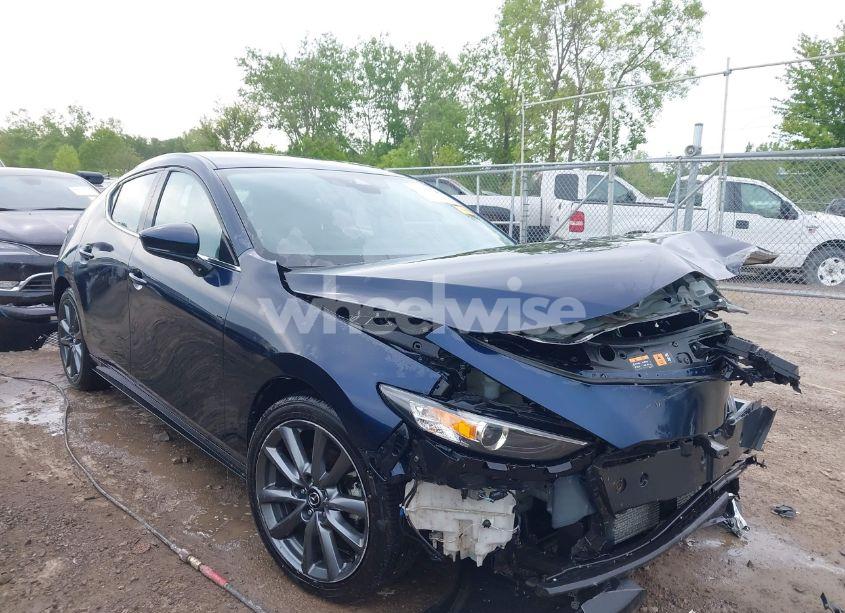 2021 Mazda Mazda3 HATCHBACK SELECT (VIN JM1BPBKL1M1308883) main photo