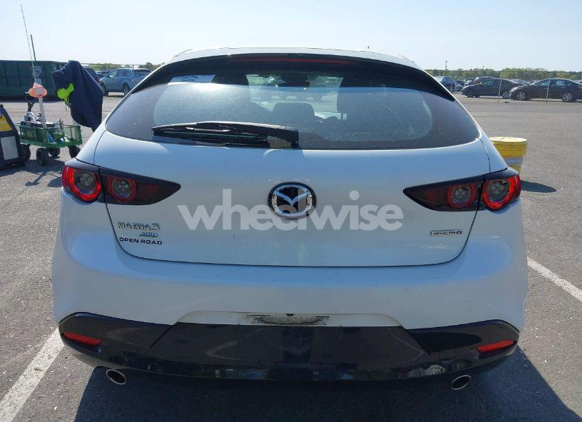Photo 16 of 2021 Mazda Mazda3 HATCHBACK SELECT (VIN JM1BPBKL4M1313527)