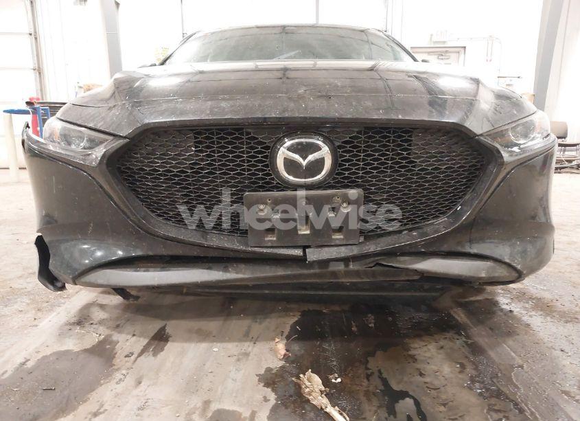 Photo 17 of 2021 Mazda Mazda3 PREFERRED (VIN JM1BPBLL2M1402821)