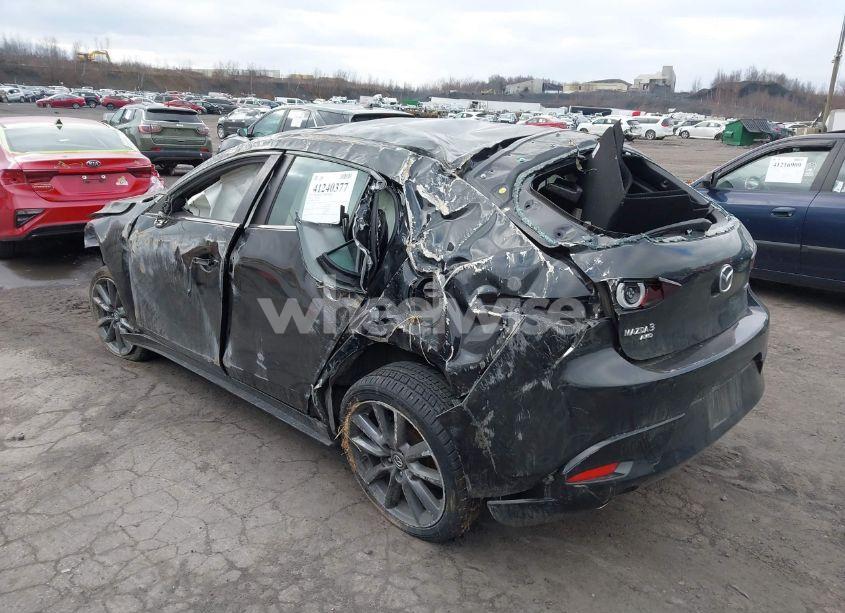 Photo 3 of 2021 Mazda Mazda3 HATCHBACK PREFERRED (VIN JM1BPBLLXM1347471)