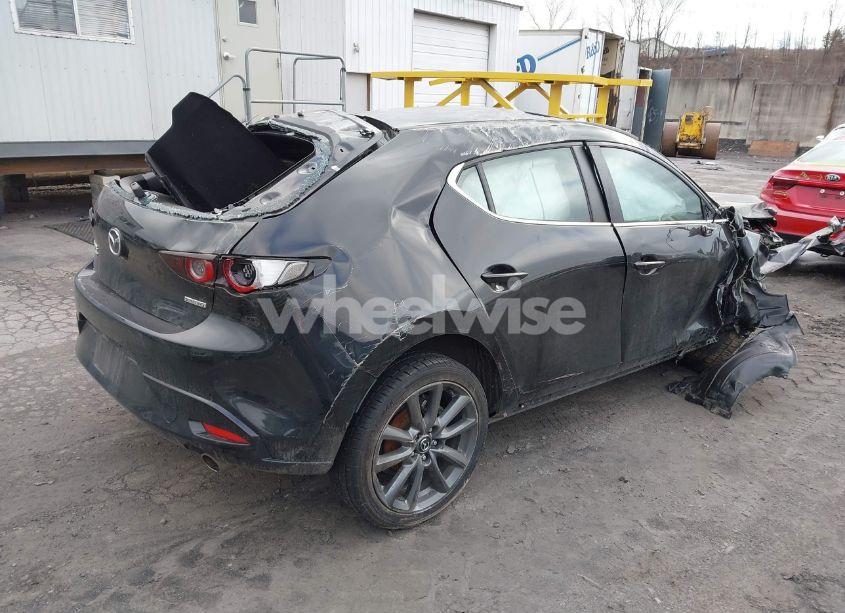 Photo 4 of 2021 Mazda Mazda3 HATCHBACK PREFERRED (VIN JM1BPBLLXM1347471)