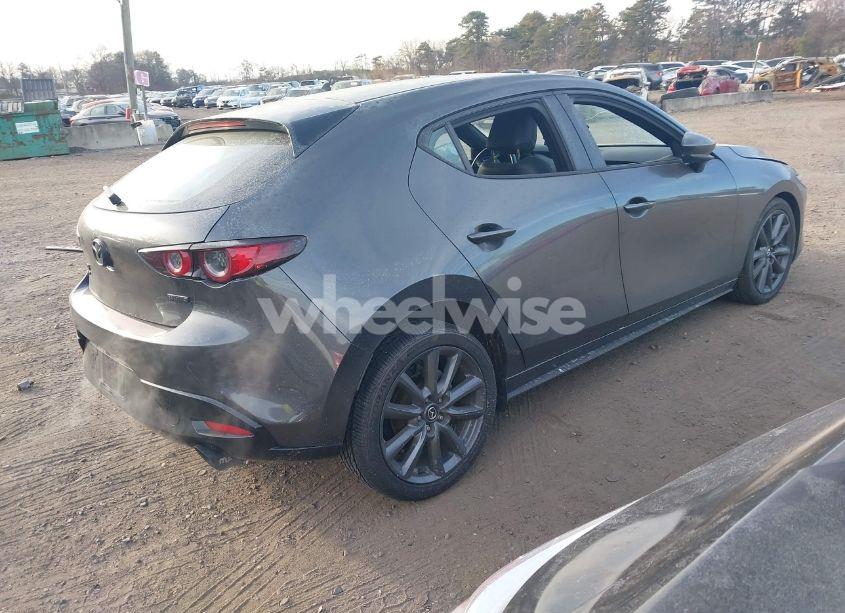 Photo 4 of 2021 Mazda Mazda3 HATCHBACK PREFERRED (VIN JM1BPBLLXM1403313)