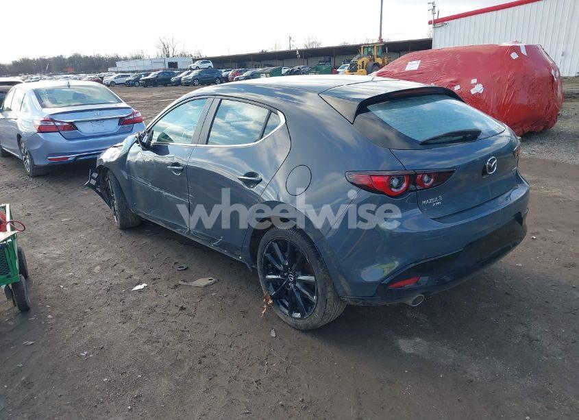 Photo 3 of 2024 Mazda Mazda3 HATCHBACK 2.5 S CARBON EDITION (VIN JM1BPBLM4R1701811)