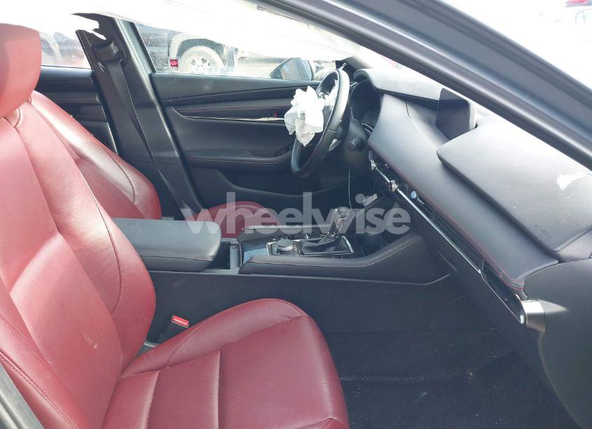 Photo 5 of 2024 Mazda Mazda3 HATCHBACK 2.5 S CARBON EDITION (VIN JM1BPBLM4R1701811)