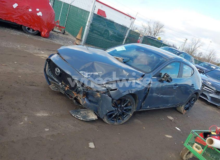 Photo 6 of 2024 Mazda Mazda3 HATCHBACK 2.5 S CARBON EDITION (VIN JM1BPBLM4R1701811)