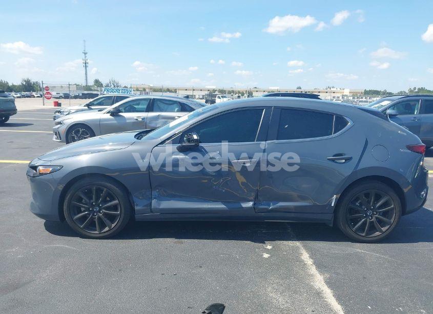 Photo 14 of 2024 Mazda Mazda3 HATCHBACK 2.5 S CARBON EDITION (VIN JM1BPBLM8R1654296)