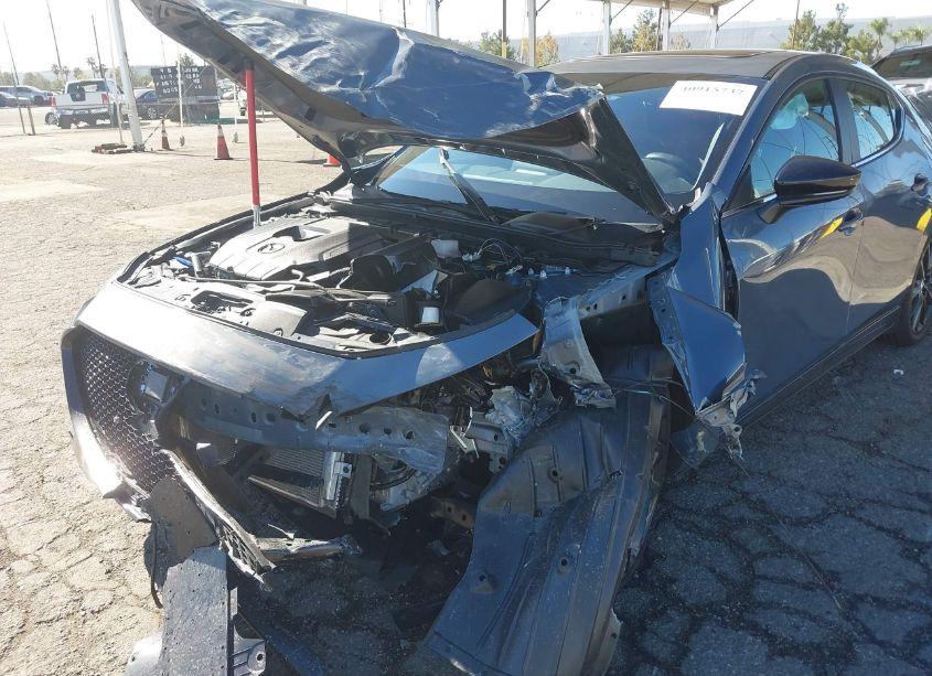 Photo 6 of 2024 Mazda Mazda3 2.5 S CARBON EDITION (VIN JM1BPBLM8R1703058)