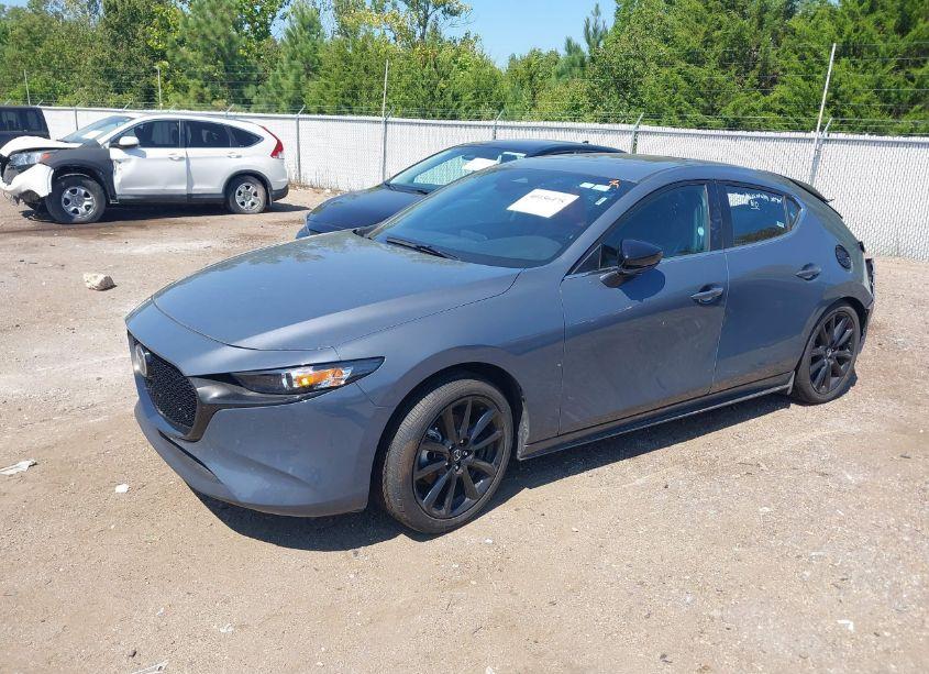 Photo 2 of 2024 Mazda Mazda3 2.5 S CARBON EDITION (VIN JM1BPBLM8R1709992)