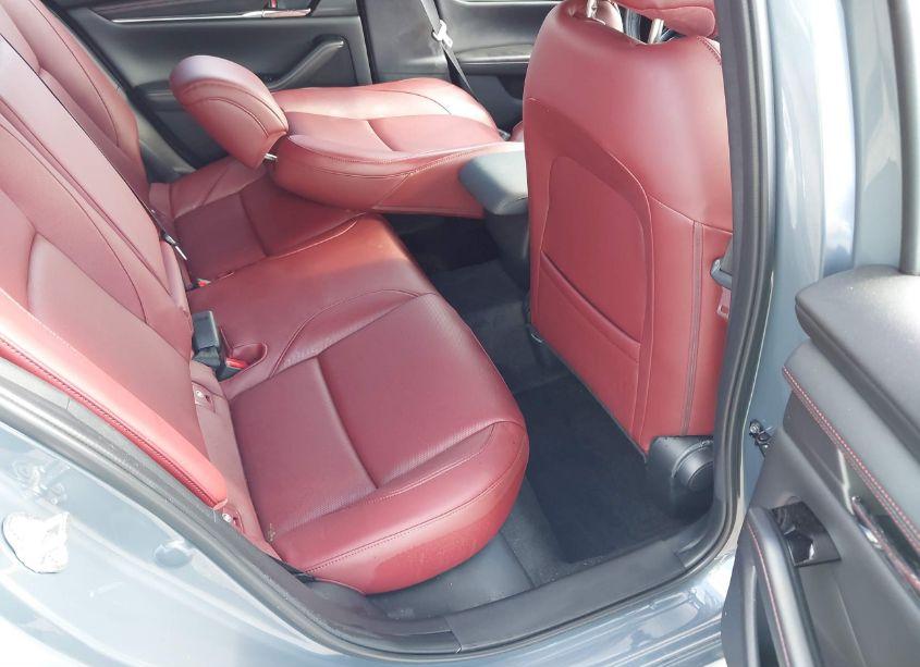 Photo 8 of 2024 Mazda Mazda3 2.5 S CARBON EDITION (VIN JM1BPBLMXR1658592)