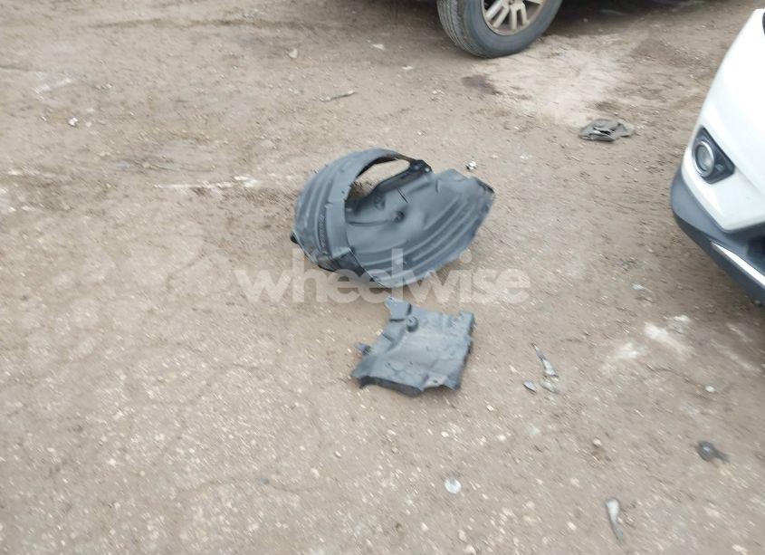 Photo 12 of 2024 Mazda Mazda3 2.5 S CARBON EDITION (VIN JM1BPBLMXR1721299)