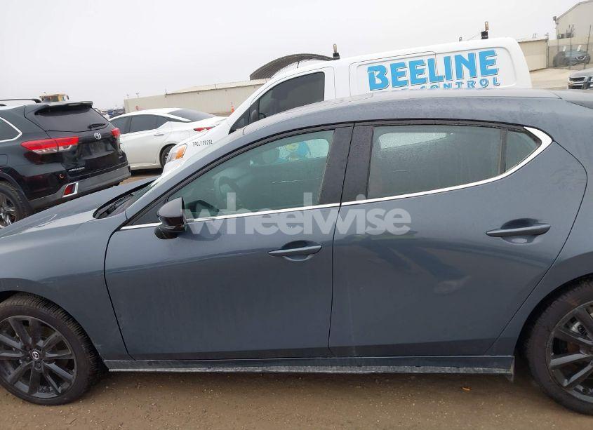 Photo 15 of 2024 Mazda Mazda3 2.5 S CARBON EDITION (VIN JM1BPBLMXR1721299)